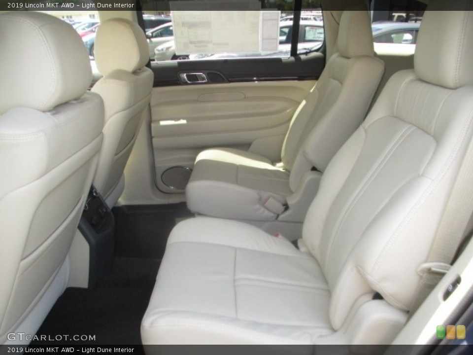 Light Dune Interior Rear Seat for the 2019 Lincoln MKT AWD #128926292
