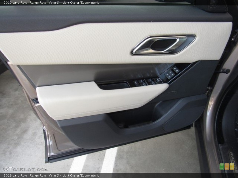 Light Oyster/Ebony Interior Door Panel for the 2019 Land Rover Range Rover Velar S #128953602