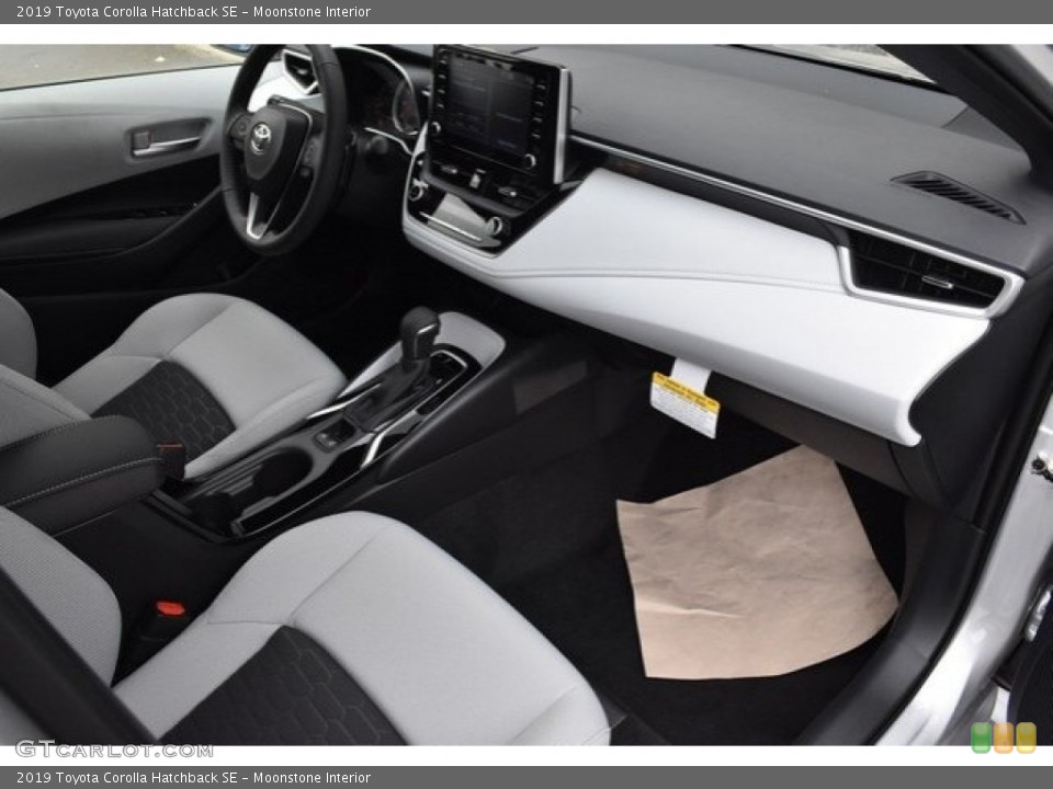 Moonstone Interior Dashboard for the 2019 Toyota Corolla Hatchback SE #128967322