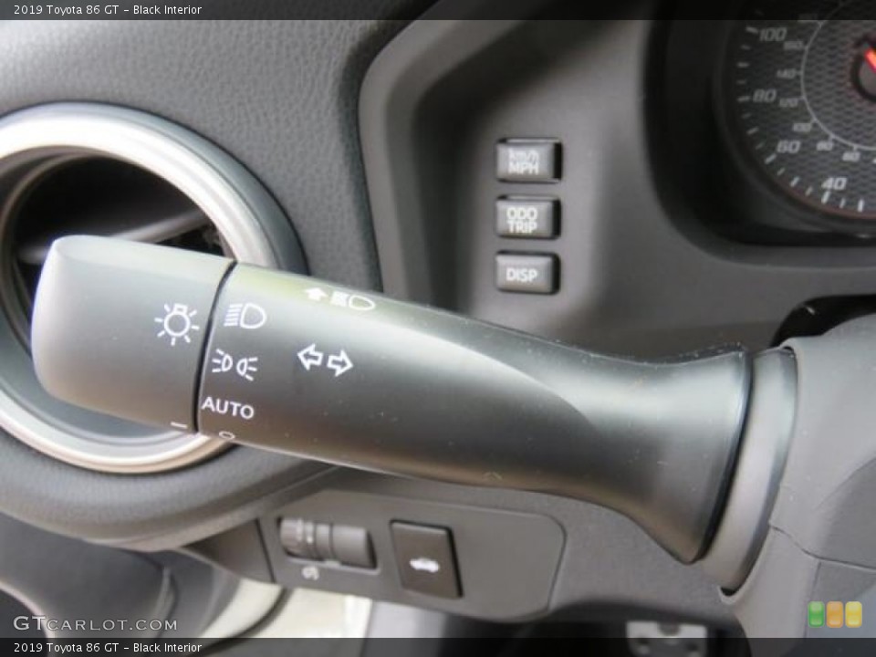 Black Interior Controls for the 2019 Toyota 86 GT #128978695