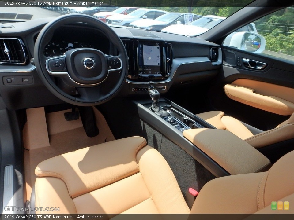 Amber Interior Photo for the 2019 Volvo XC60 T5 AWD Momentum #128984098
