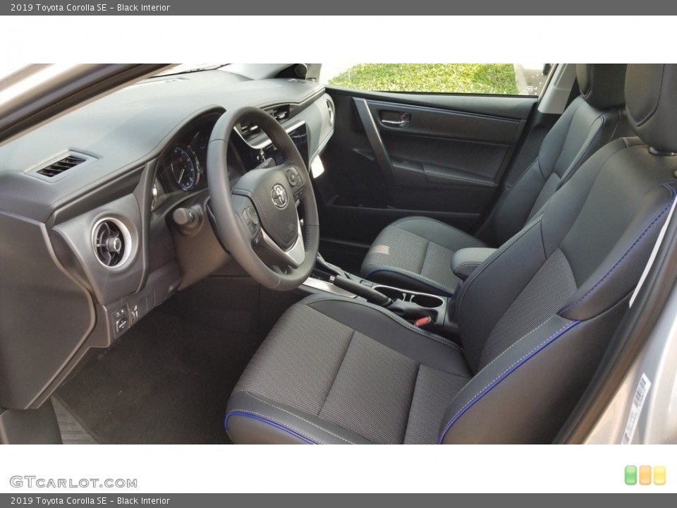 Black Interior Photo for the 2019 Toyota Corolla SE #128985775
