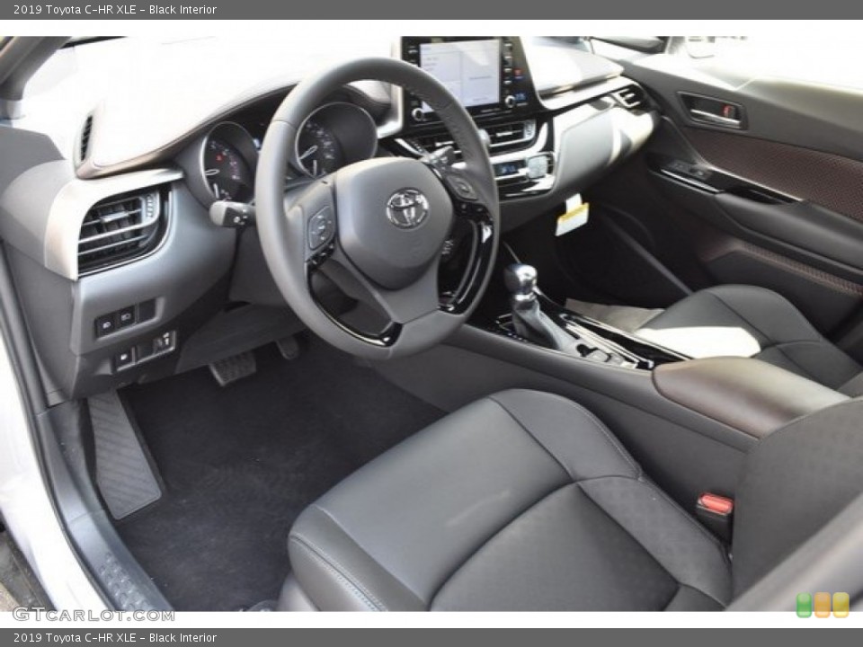 Black Interior Photo for the 2019 Toyota C-HR XLE #129003504