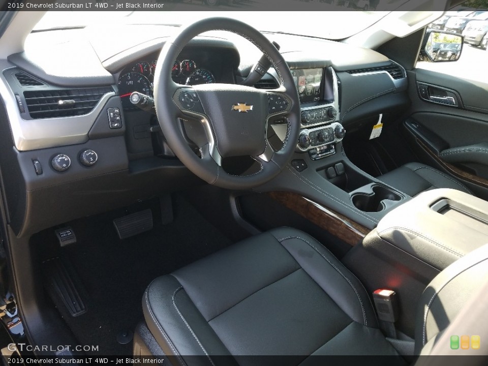 Jet Black Interior Photo for the 2019 Chevrolet Suburban LT 4WD #129018258