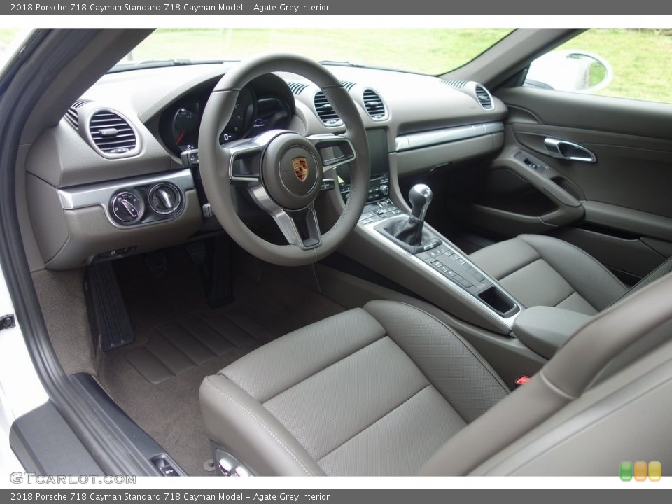 Agate Grey Interior Photo for the 2018 Porsche 718 Cayman  #129028524