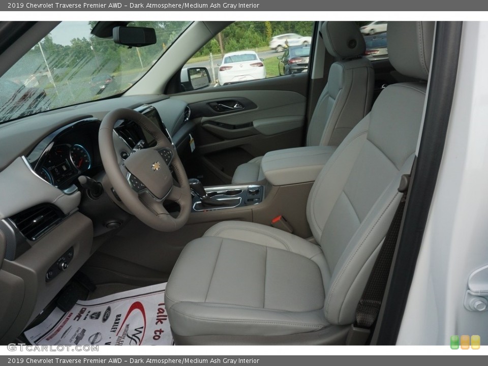 Dark Atmosphere/Medium Ash Gray Interior Photo for the 2019 Chevrolet Traverse Premier AWD #129041577