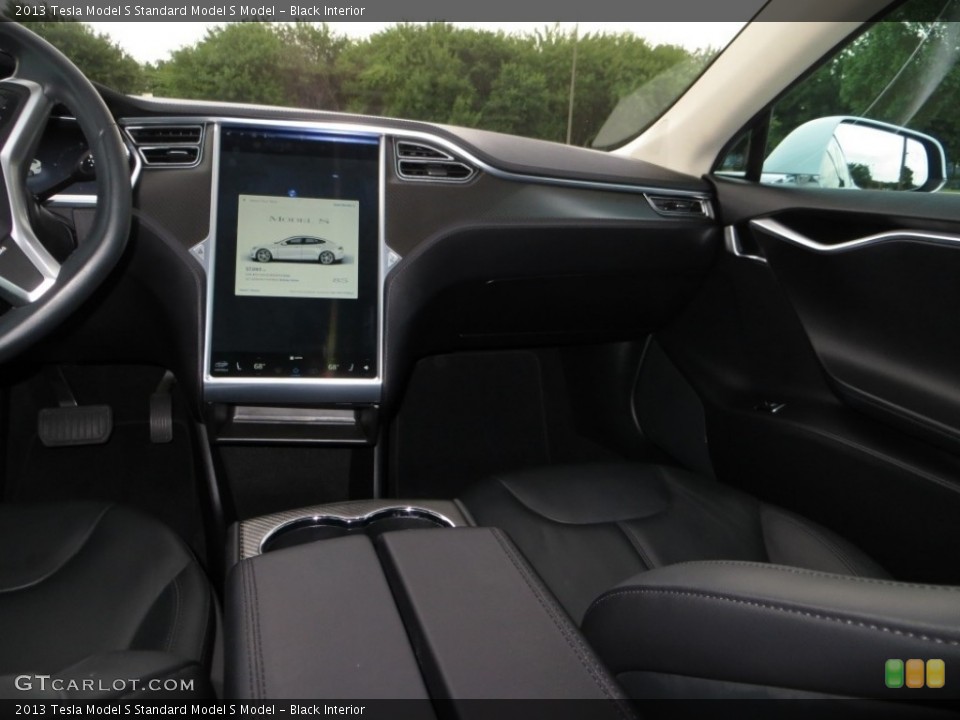 Black Interior Dashboard for the 2013 Tesla Model S  #129089343