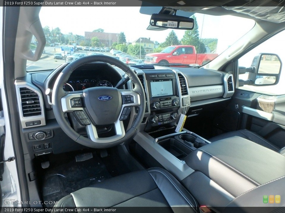 Black Interior Photo for the 2019 Ford F250 Super Duty Lariat Crew Cab 4x4 #129096294