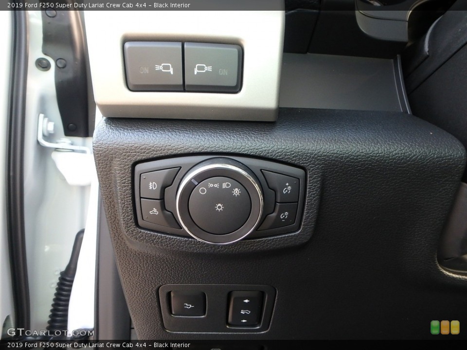 Black Interior Controls for the 2019 Ford F250 Super Duty Lariat Crew Cab 4x4 #129096430