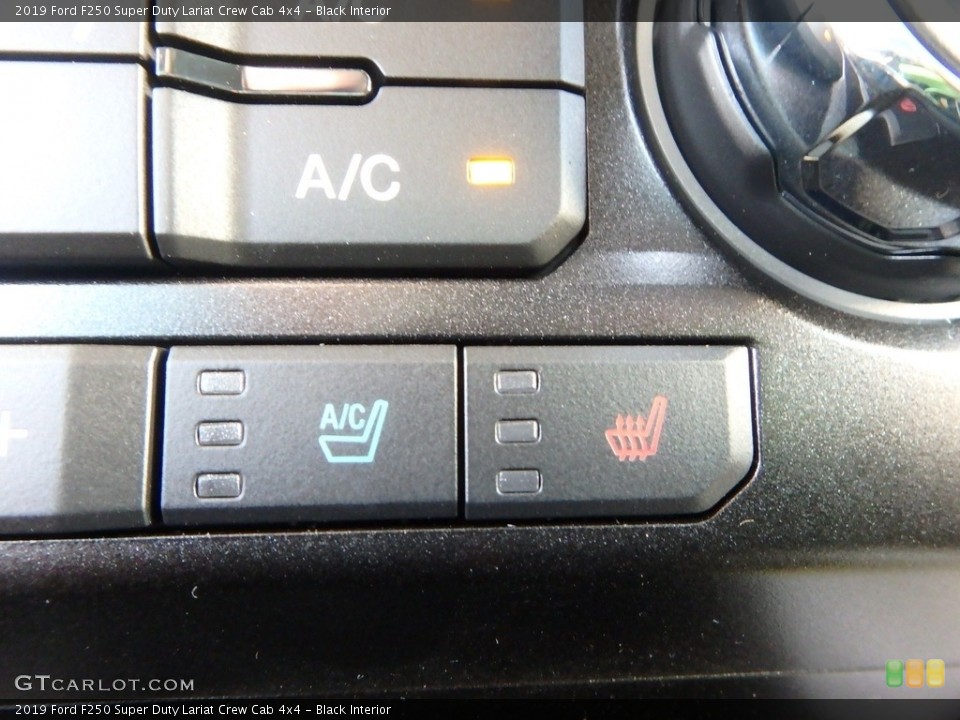 Black Interior Controls for the 2019 Ford F250 Super Duty Lariat Crew Cab 4x4 #129096498