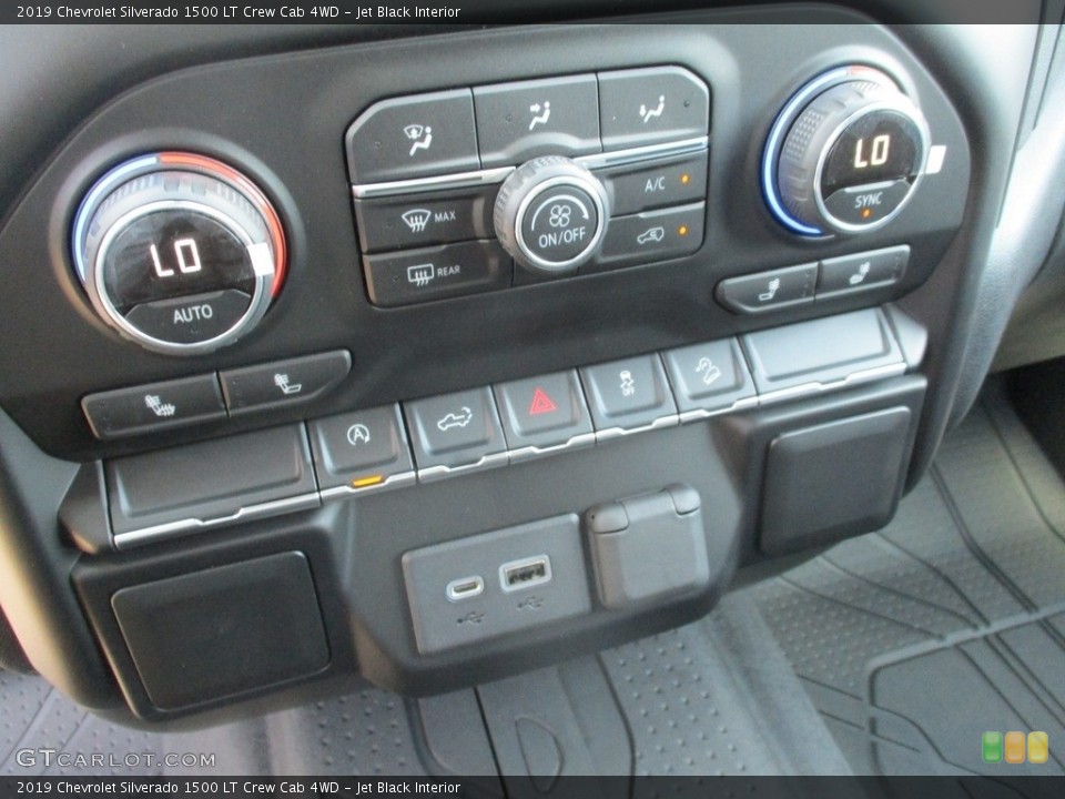 Jet Black Interior Controls for the 2019 Chevrolet Silverado 1500 LT Crew Cab 4WD #129103923