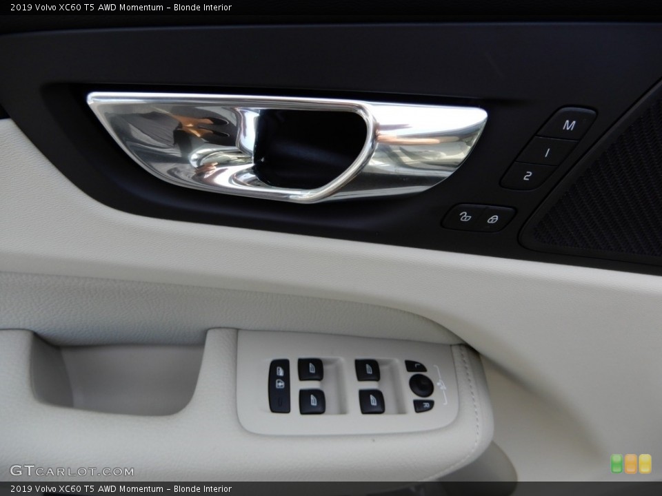 Blonde Interior Controls for the 2019 Volvo XC60 T5 AWD Momentum #129115392