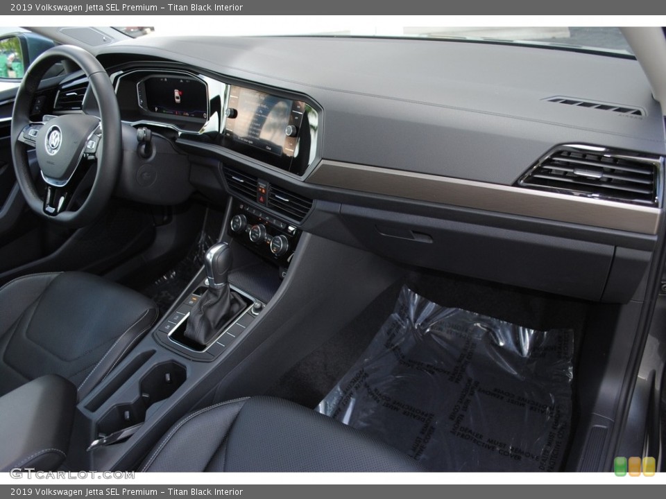 Titan Black Interior Dashboard for the 2019 Volkswagen Jetta SEL Premium #129157449