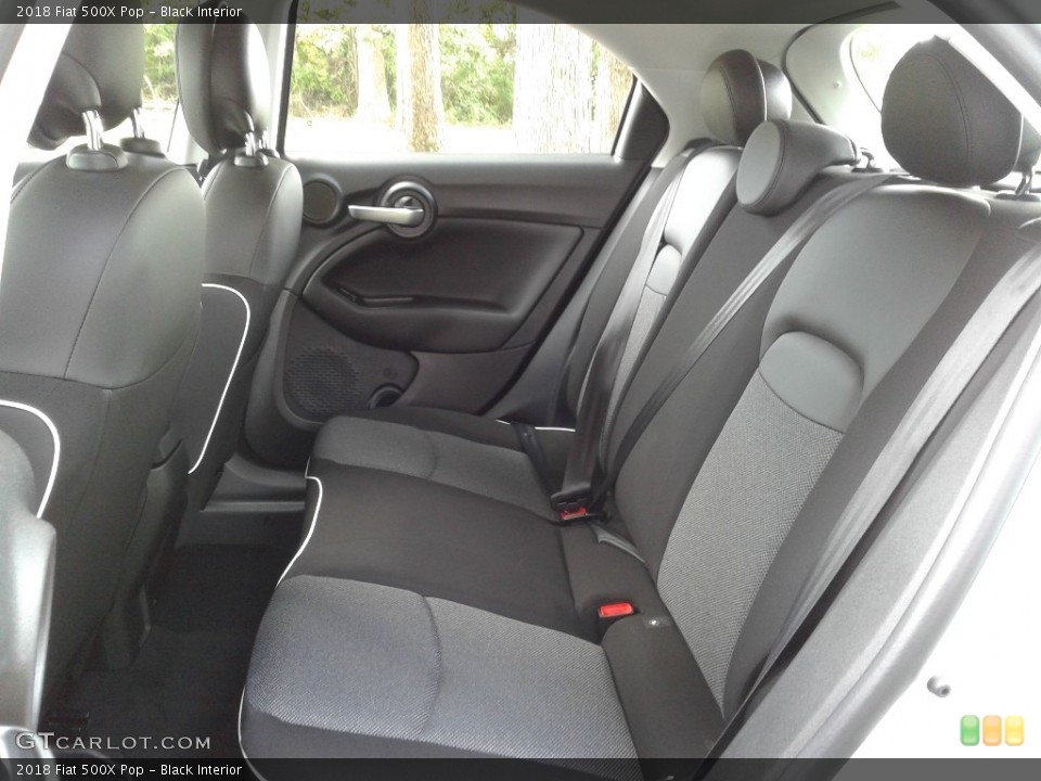 Black Interior Rear Seat for the 2018 Fiat 500X Pop #129204380