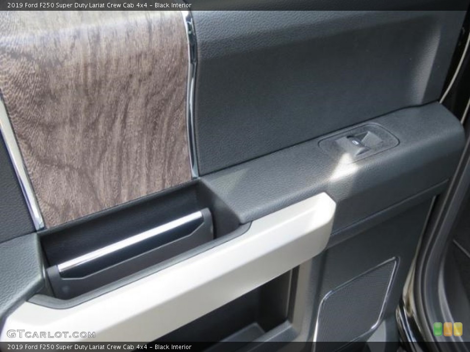 Black Interior Door Panel for the 2019 Ford F250 Super Duty Lariat Crew Cab 4x4 #129228541