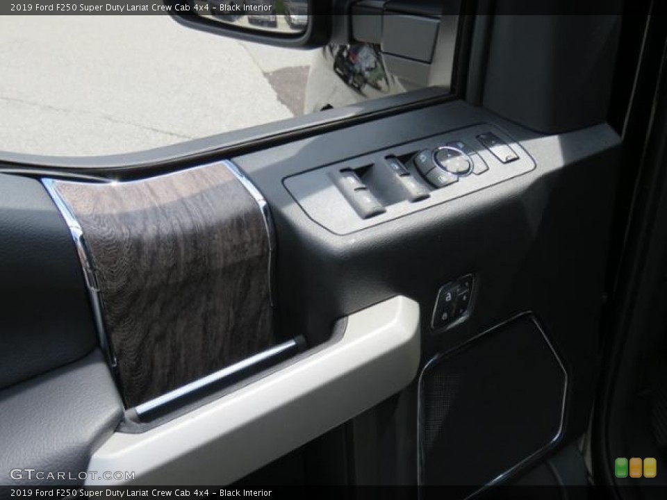 Black Interior Door Panel for the 2019 Ford F250 Super Duty Lariat Crew Cab 4x4 #129228565