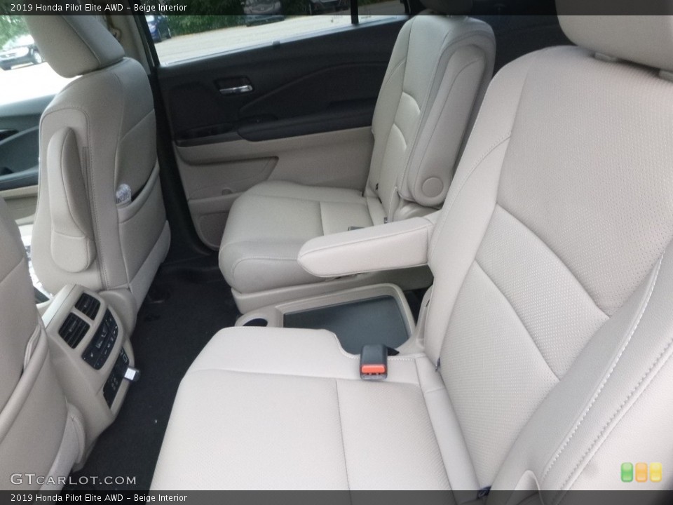 Beige Interior Rear Seat for the 2019 Honda Pilot Elite AWD #129235745