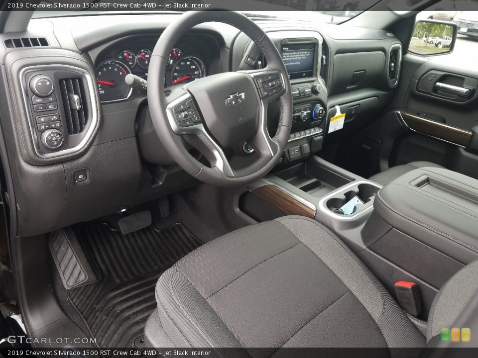 Jet Black Interior Photo for the 2019 Chevrolet Silverado 1500 RST Crew Cab 4WD #129260232