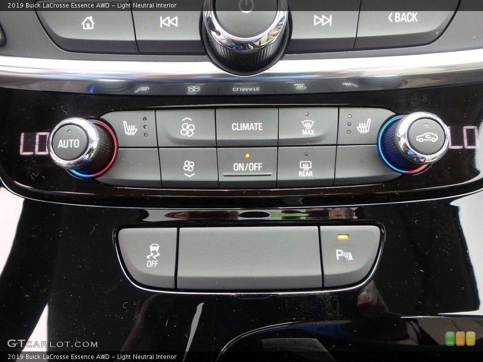 Light Neutral Interior Controls for the 2019 Buick LaCrosse Essence AWD #129341428