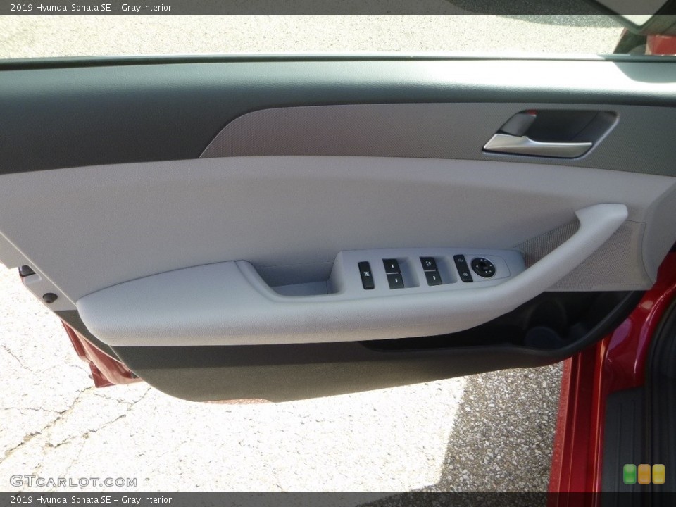 Gray Interior Door Panel for the 2019 Hyundai Sonata SE #129356924