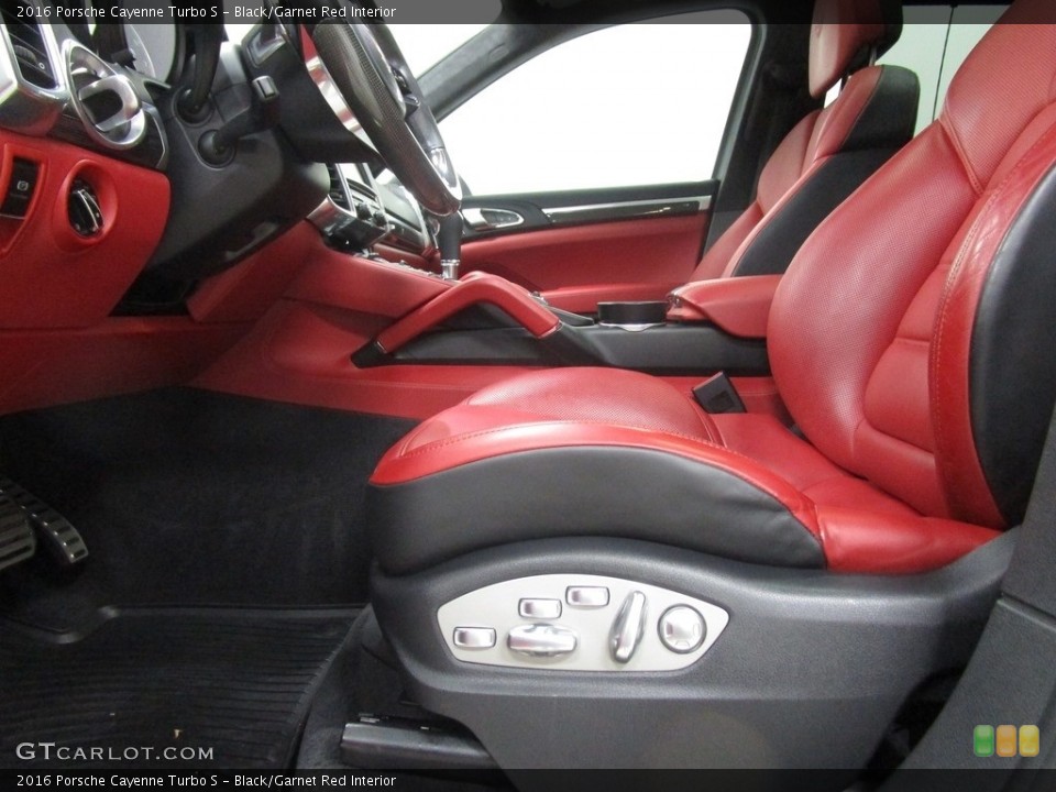 Black/Garnet Red Interior Controls for the 2016 Porsche Cayenne Turbo S #129361733