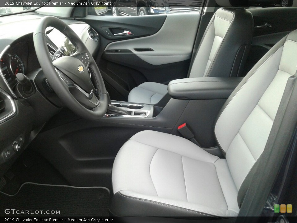 Medium Ash Gray Interior Photo for the 2019 Chevrolet Equinox Premier #129364298