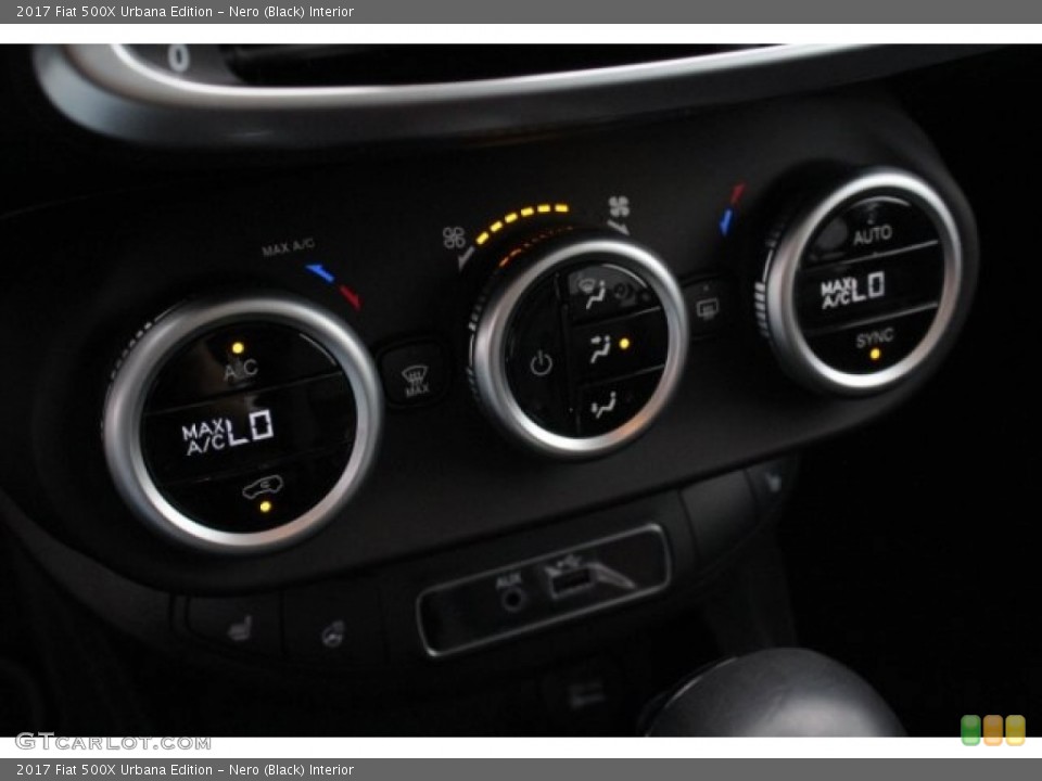 Nero (Black) Interior Controls for the 2017 Fiat 500X Urbana Edition #129367691