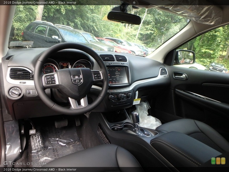 Black Interior Photo for the 2018 Dodge Journey Crossroad AWD #129380096