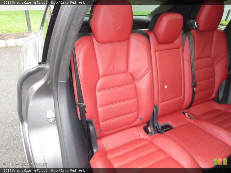 Black/Garnet Red Interior Rear Seat for the 2016 Porsche Cayenne Turbo S #129390002