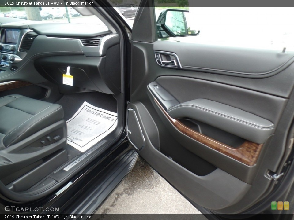 Jet Black Interior Door Panel for the 2019 Chevrolet Tahoe LT 4WD #129396338