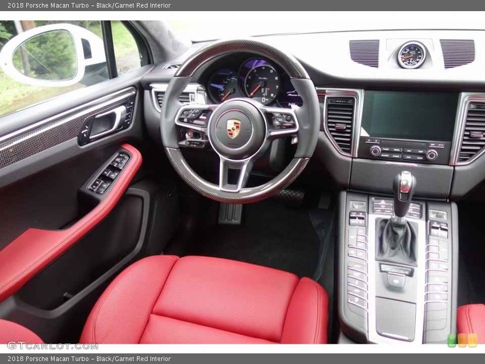 Black/Garnet Red Interior Dashboard for the 2018 Porsche Macan Turbo #129468343