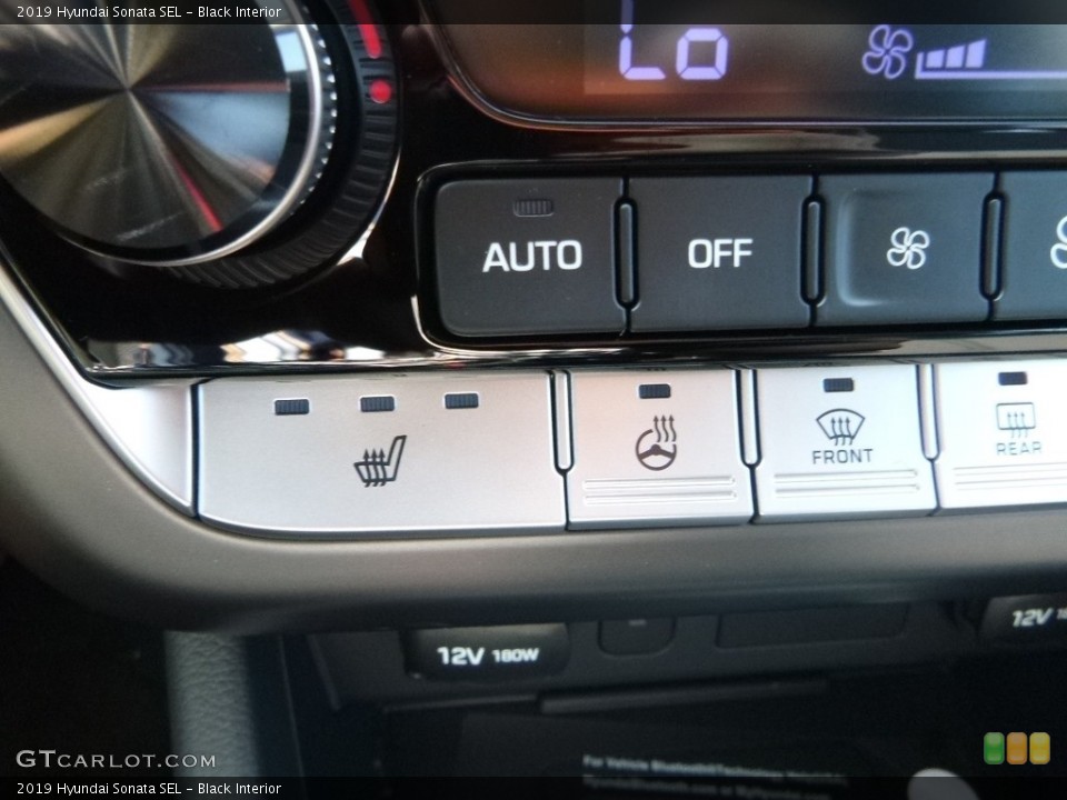 Black Interior Controls for the 2019 Hyundai Sonata SEL #129479402