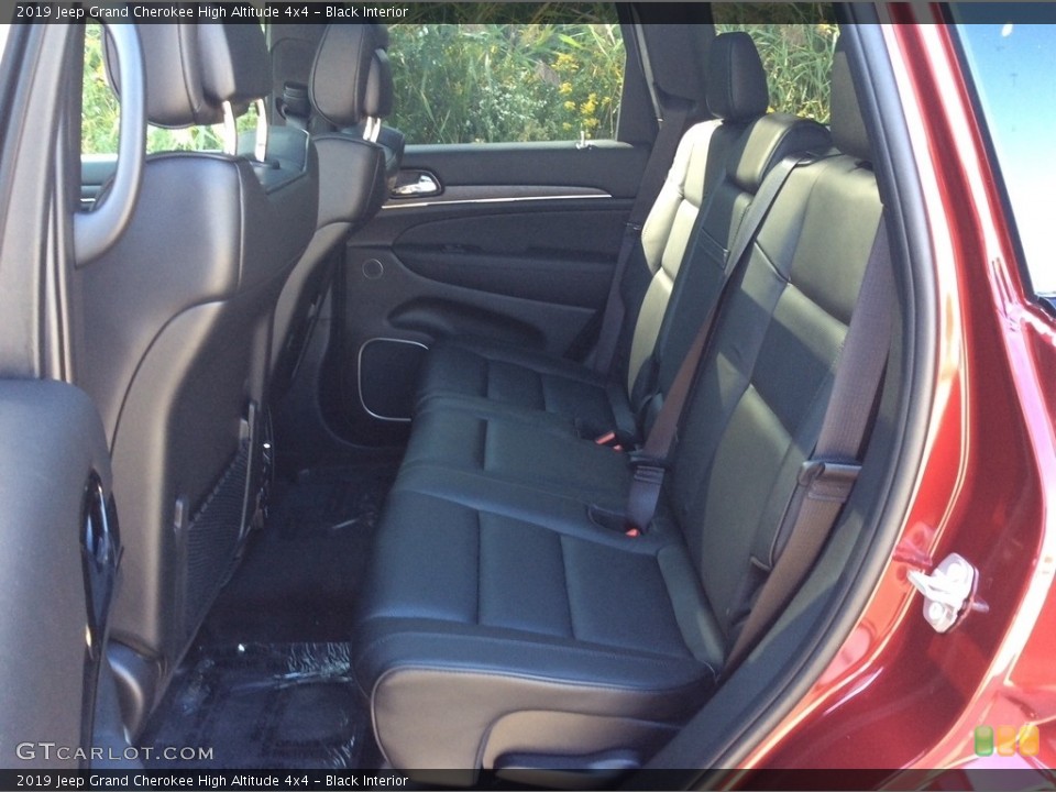 Black Interior Rear Seat for the 2019 Jeep Grand Cherokee High Altitude 4x4 #129497070