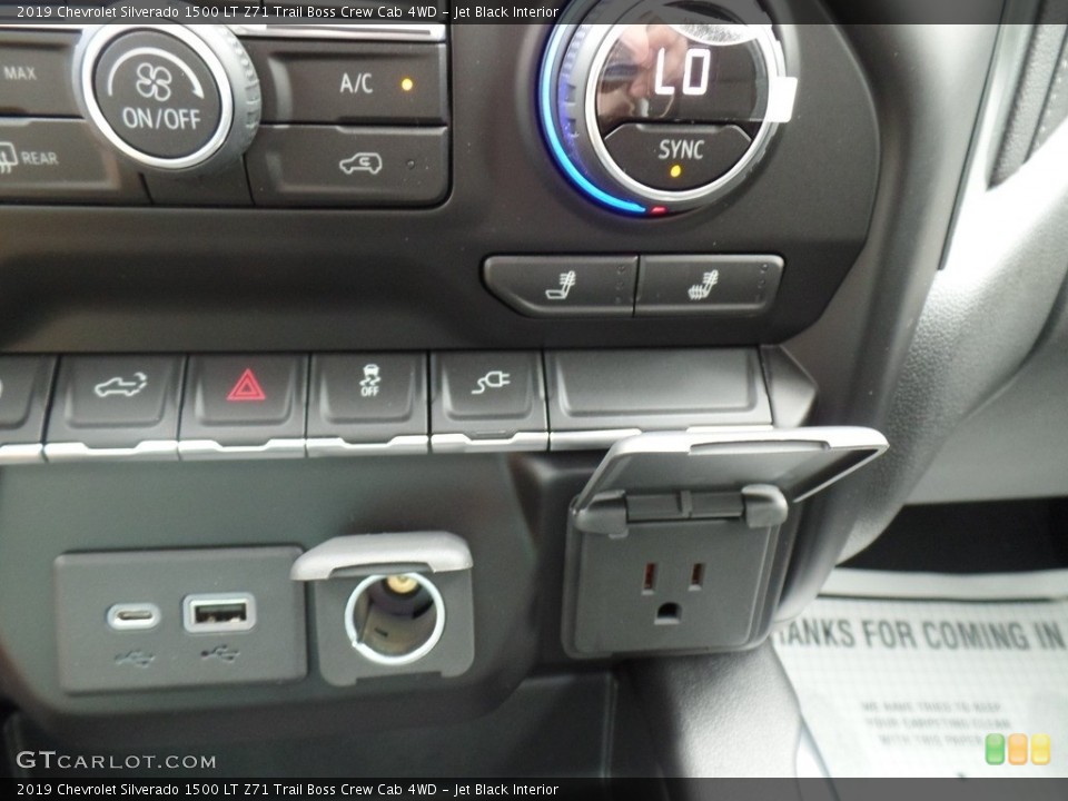 Jet Black Interior Controls for the 2019 Chevrolet Silverado 1500 LT Z71 Trail Boss Crew Cab 4WD #129508575