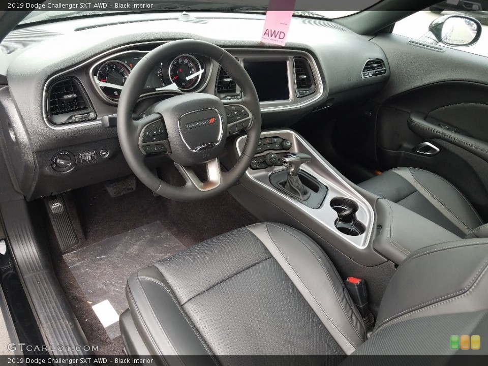 Black Interior Photo for the 2019 Dodge Challenger SXT AWD #129517670