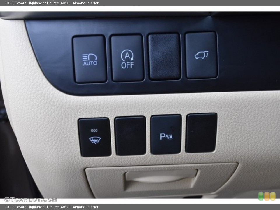 Almond Interior Controls for the 2019 Toyota Highlander Limited AWD #129526817