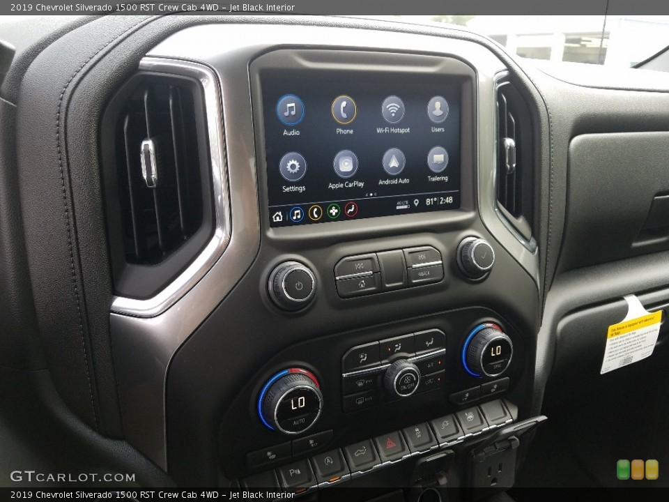 Jet Black Interior Controls for the 2019 Chevrolet Silverado 1500 RST Crew Cab 4WD #129530855