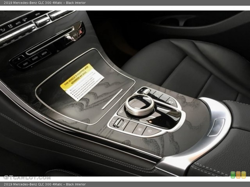 Black Interior Controls for the 2019 Mercedes-Benz GLC 300 4Matic #129551795