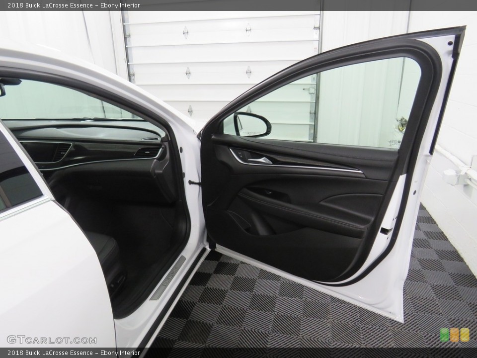 Ebony Interior Door Panel for the 2018 Buick LaCrosse Essence #129581661
