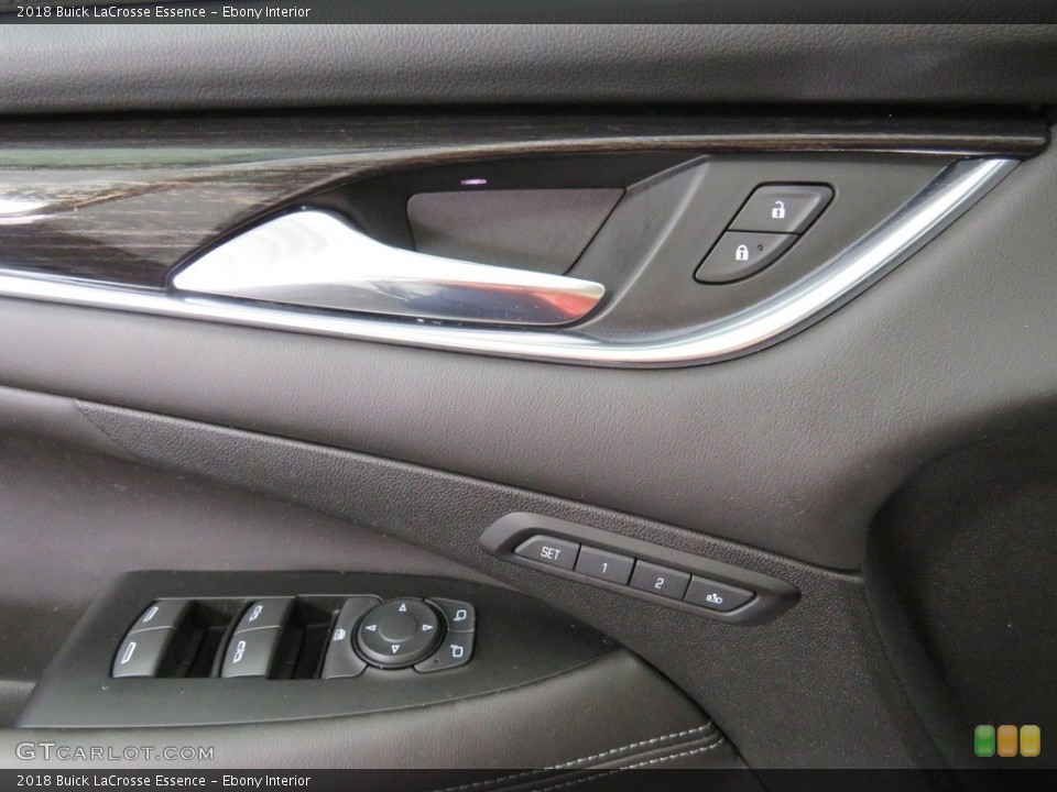 Ebony Interior Door Panel for the 2018 Buick LaCrosse Essence #129582015