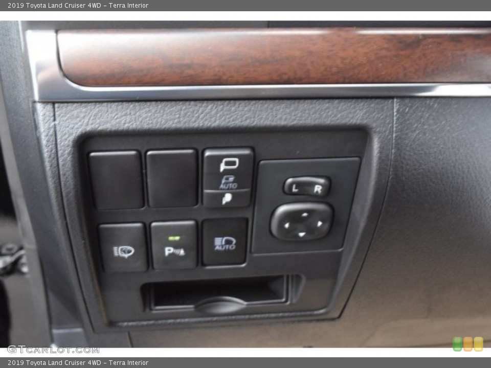 Terra Interior Controls for the 2019 Toyota Land Cruiser 4WD #129582270
