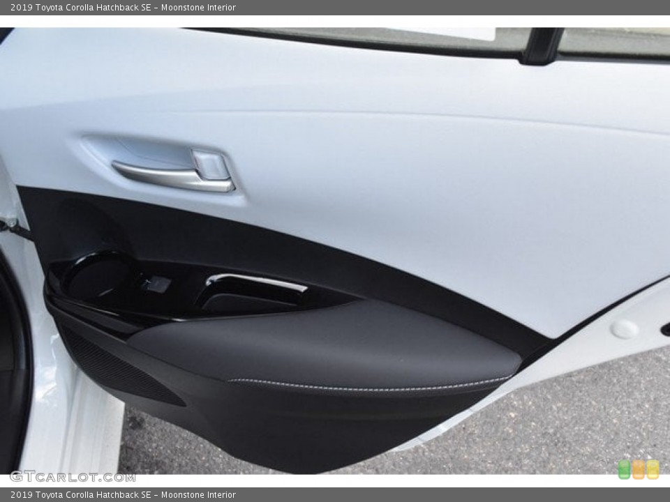 Moonstone Interior Door Panel for the 2019 Toyota Corolla Hatchback SE #129582900