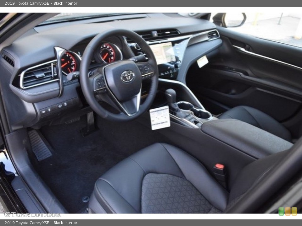 Black Interior Photo for the 2019 Toyota Camry XSE #129602179
