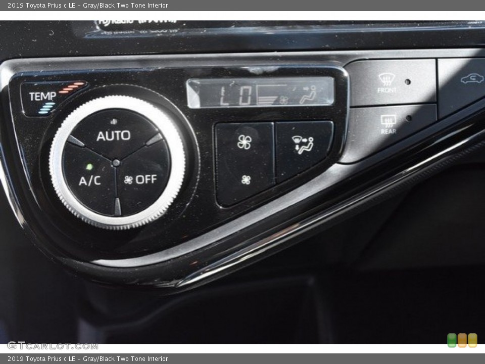 Gray/Black Two Tone Interior Controls for the 2019 Toyota Prius c LE #129609088