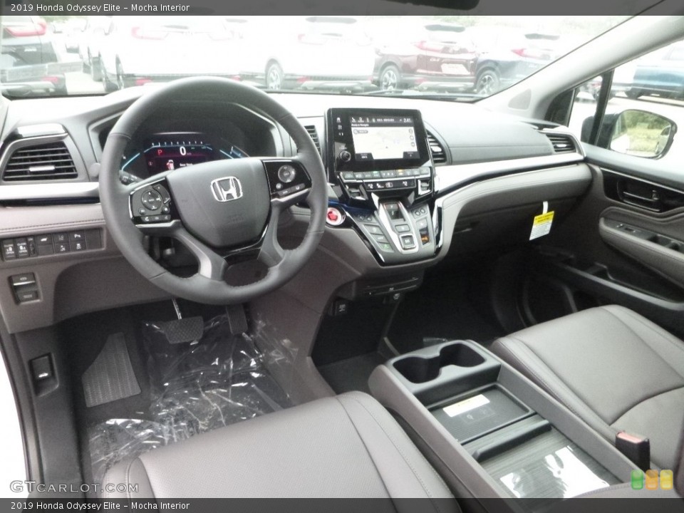 Mocha Interior Photo for the 2019 Honda Odyssey Elite #129618236