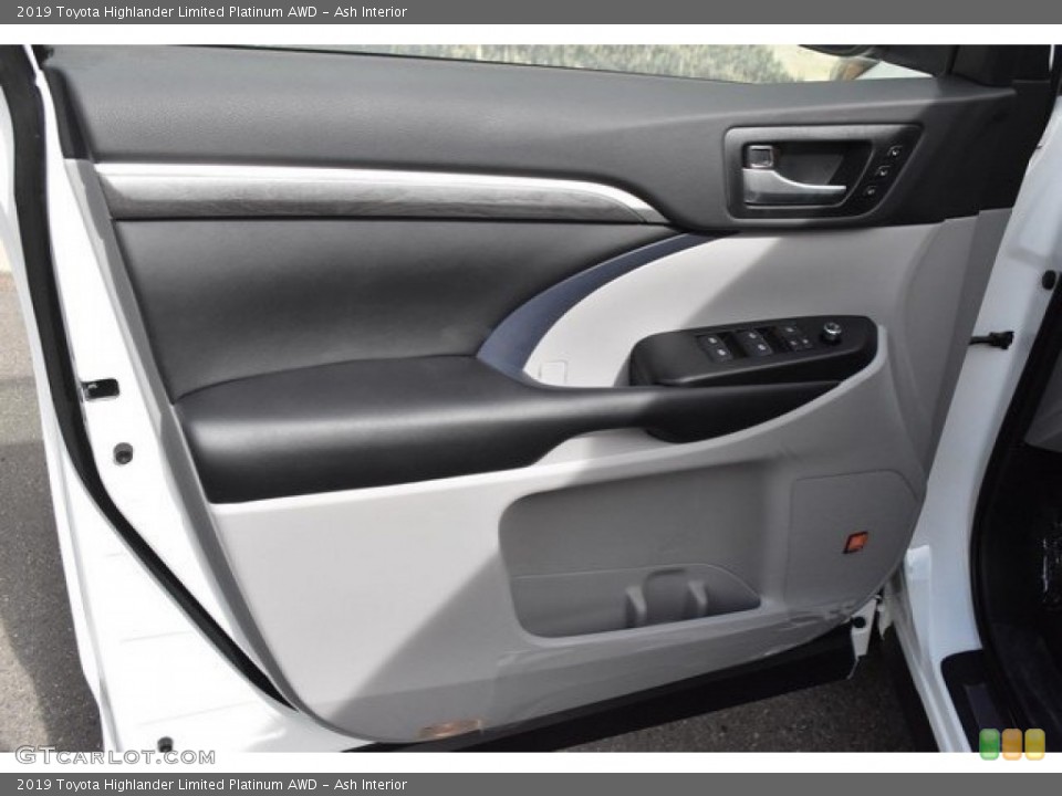 Ash Interior Door Panel for the 2019 Toyota Highlander Limited Platinum AWD #129618569