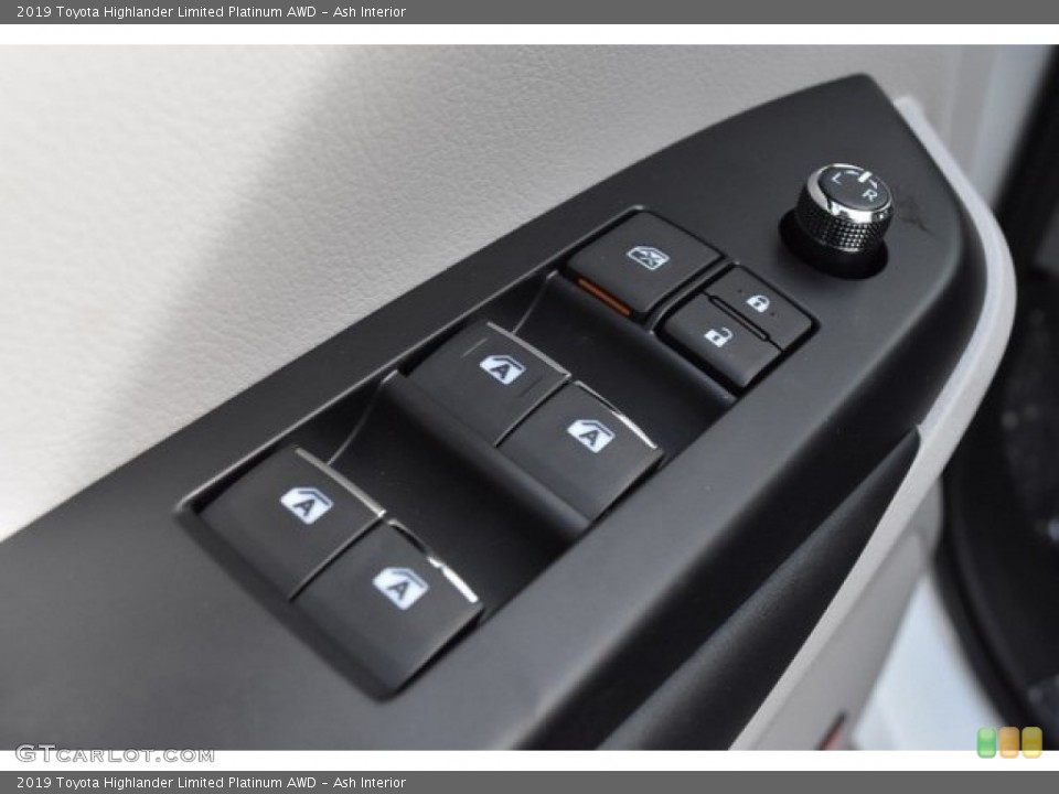 Ash Interior Controls for the 2019 Toyota Highlander Limited Platinum AWD #129618662