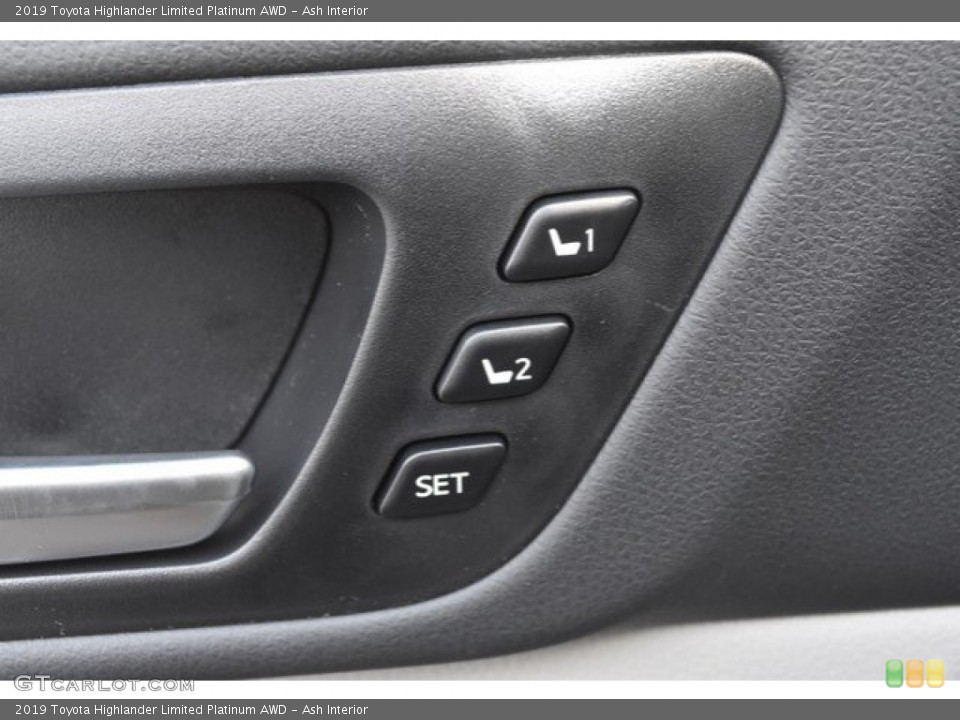 Ash Interior Controls for the 2019 Toyota Highlander Limited Platinum AWD #129618686