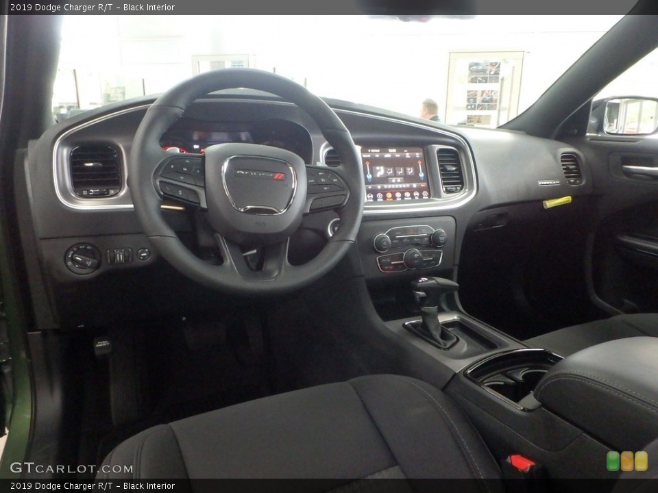Black Interior Photo for the 2019 Dodge Charger R/T #129618725