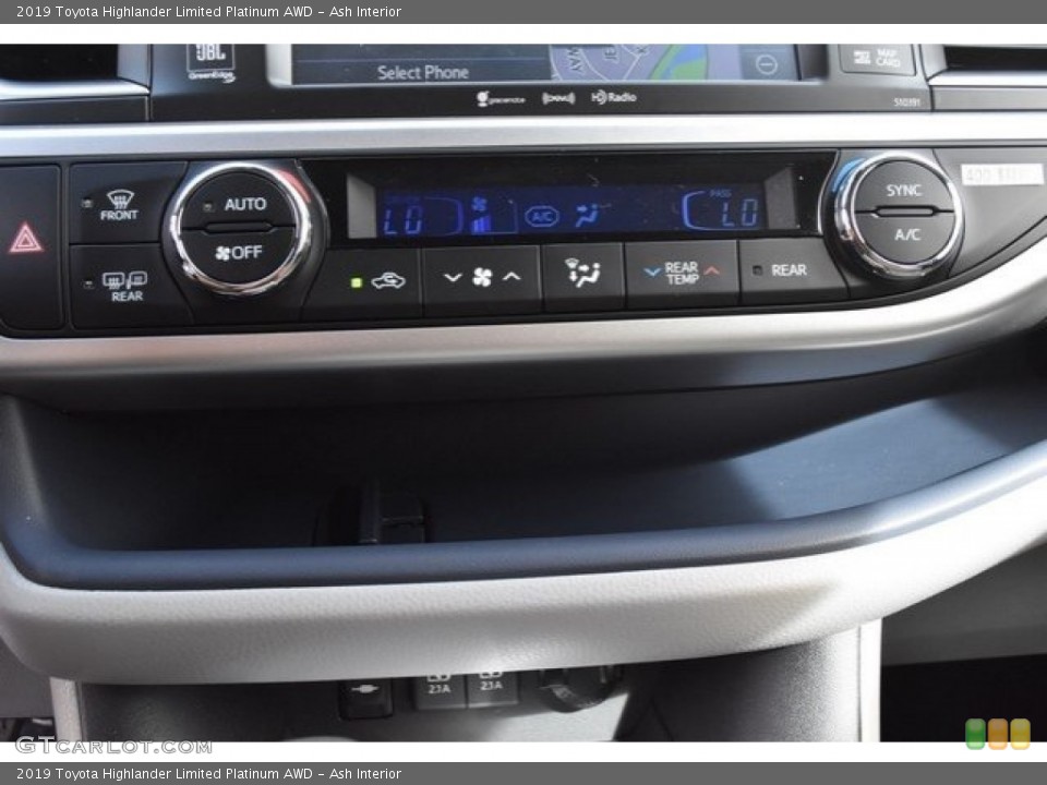 Ash Interior Controls for the 2019 Toyota Highlander Limited Platinum AWD #129618821